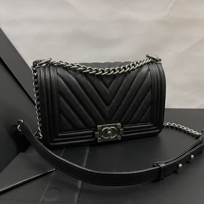 Ch**el leboy series bags